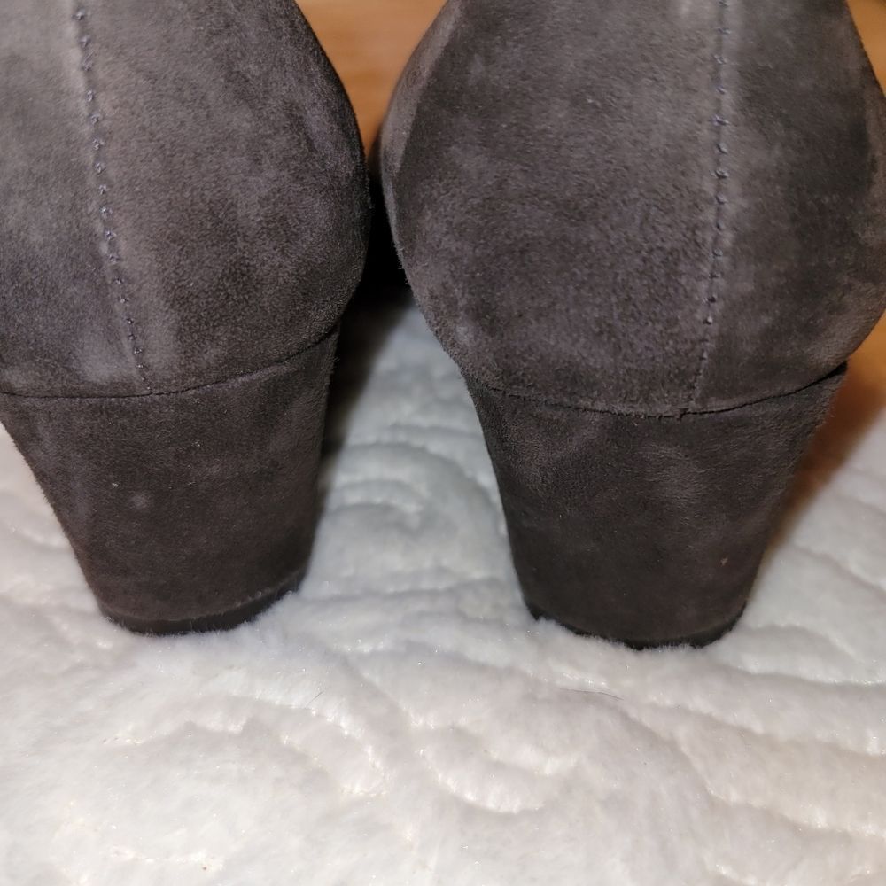 Talbots Women Sz 7 Brown Wedge Slip-ons with Squared Toe. Suede and Gen.Leather. - Picture 4 of 6